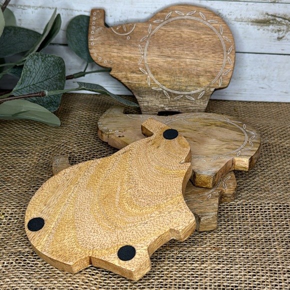 HANDCRAFTED IN INDIA WOODEN ELEPHANT COASTERS 4 PIECE SET - Picture 7 of 12